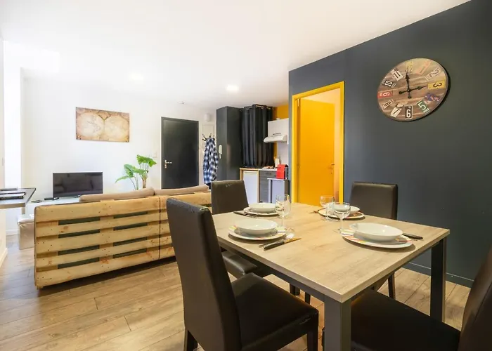 Le Cote Cour Apartament